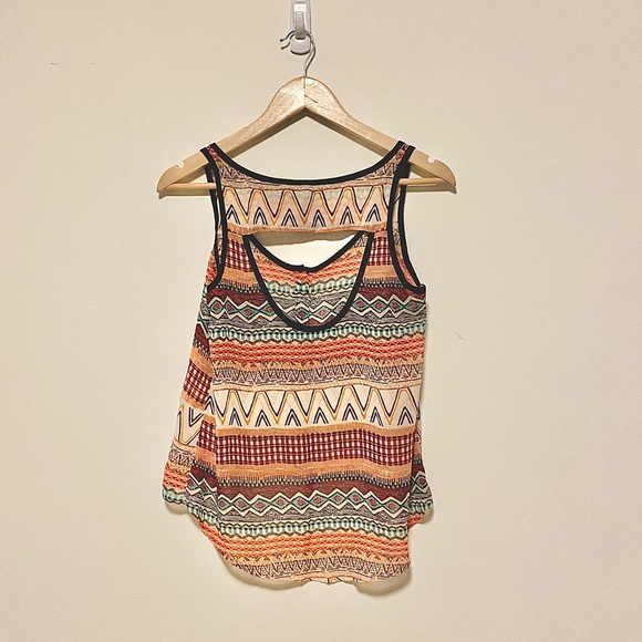 Aztec print Tank Top - Picture 2 of 3